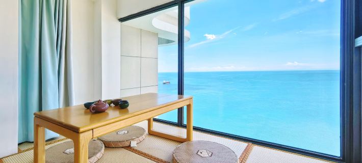 April Day Sea View Apartment Hotels in Danzhou