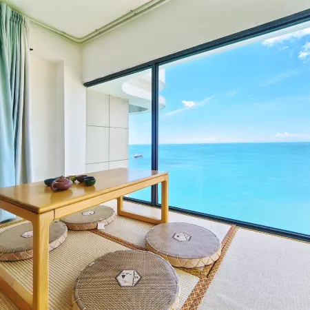 April Day Sea View Apartment