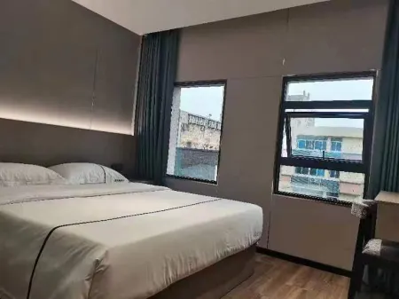 Fengxin 99 Express Hotel Отели рядом с достопримечательностью «Jiuxian Junlan Water Park»