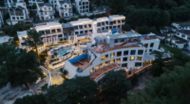 山嶼溪·愛琴海城堡酒店（黃山翡翠谷店） 鄰近翡翠谷的酒店