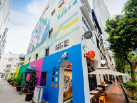 Bluewaters Female-Only Hostel Hotels near SPF Private Clients (Part of Howden)