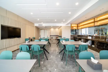 Good Ikea Resort Отели в г. Гунлюй