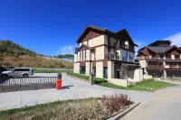 Altay Picturesque Valley Hotel Các khách sạn ở Altay