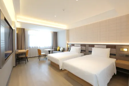 Homeinn Plus Hotel (Qingdao Olympic Sailing Center May Fourth Square)