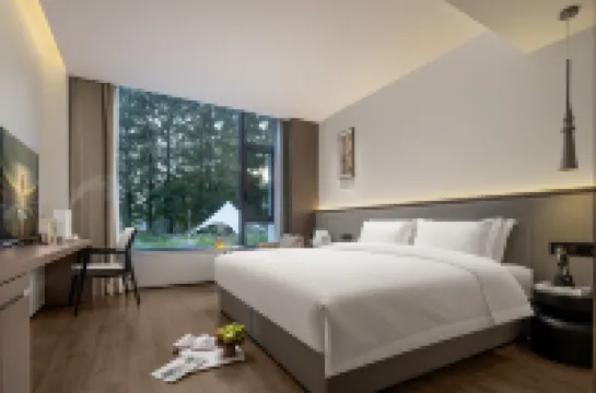 Wolian Huayin Hotel in XinduqiaoKanding Hotels near Miles Corridor