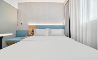 Homeinn Ease Hotel (Shanghai Caohejing Tianlin Road)