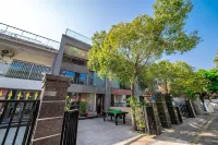 Meishu Tianxia Yiquan Homestay (Jiangmen Yinhuwan Bay) Hotels in Gudou Hot Spring/Yinhuwan Wetland Park