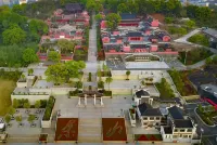 Momo Lianya | Huizhou Jiangnan Chinese Aesthetic Tea Hotel, Lingling Ancient City Shop - Mountain view