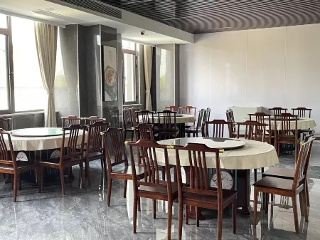 Qianxun Purple Peng Impression Hotel Отели рядом с достопримечательностью «Anhui Wonder University»