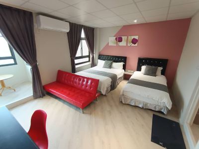 Comfort Triple Room With Shower Light Shadow Photo