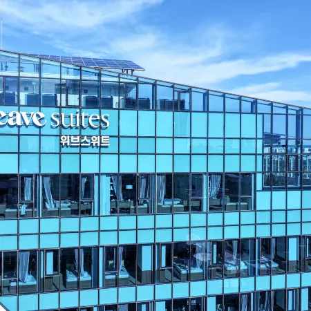 Weave Suites - Sunyu Parkside Отели рядом с достопримечательностью «Небольшая библиотека «Алымдыли»»
