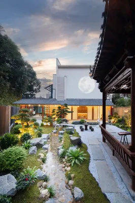 Youjian Xiaoyuan·Garden Impression Holiday Villa Meisu (Wuyuan Center Branch)