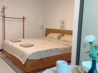 Jo Hometel Hotels near Thailand Post