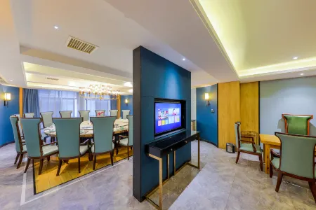 General Hotel Отели рядом с достопримечательностью «The White Cloud Cliffs»