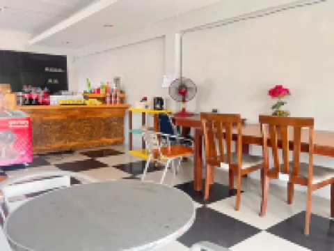 เดอะเฟิสต์ เรสซิเดนซ ลำพูน โรงแรมในอำเภอเมืองลำพูน