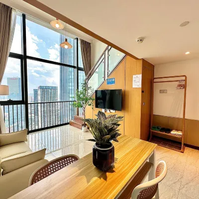 Weixiangwu  Apartment (Hanxi Changlong Wanbo Tianhe City store) Hotels near محطة هانكسي تشانغلونغ