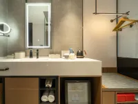 Yalanduo Hotel (Harbin West Station West Square Urban Rural Road Subway Station Branch) Hotel dekat Stasiun Kereta Harbin Barat