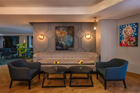 Pullman Cape Town City Centre Отели рядом с достопримечательностью «Southern Suburbs»