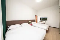 Baisha Ancient Kingdom Guanshan Resort Courtyard Homestay - ห้องครัว