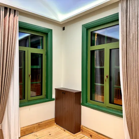 Floral Hotel·Jiushiba Hotel(Russian Style Town Store)