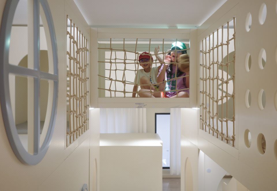 레스트 컬렉션 레드하우스 멜라카