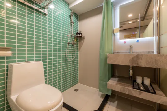 Yifang Hotel (Guangzhou Shangxiajiu Pedestrian Street Yong Qing Fang Отели в г. Гуанчжоу