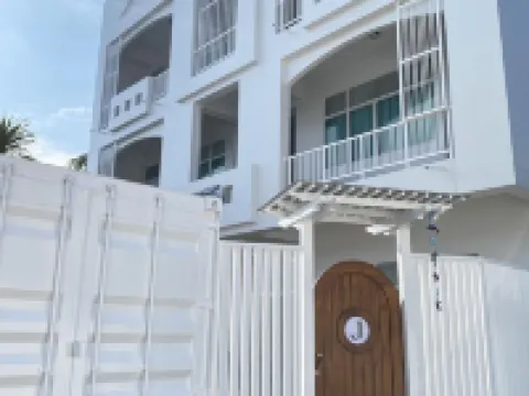 トリプル J ホテル トランのホテル