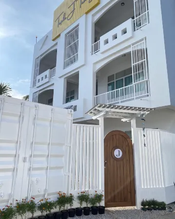 Triple J hotel Trang