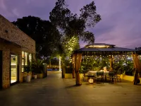 Weizhou Island jackfruit seascape resort manor (Nanwan Shiluokou beach scenic spot store）