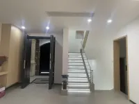 Mangshi Lumen Courtyard