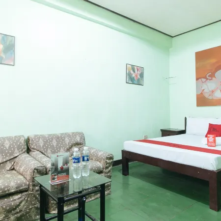 RedDoorz @ Western Highway Lodge Hotel