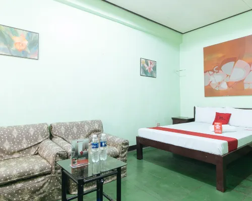 RedDoorz @ Western Highway Lodge Hotel Hotels in Samar