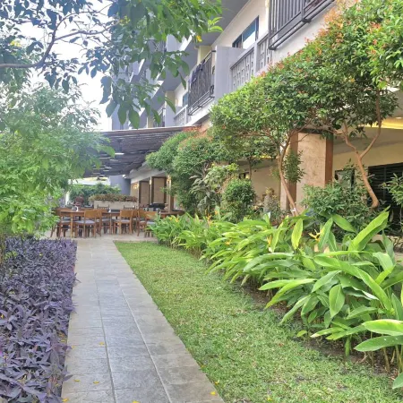 Mangrove Prestige Hotel