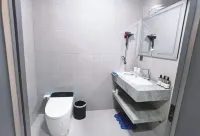 Xilan Minghu Hotel (Hailan Heguang) - Mountain View