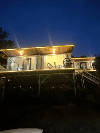 360° Panorama | Manxuege · Wild · Sunlit Golden Mountains · Snow Mountain View Boutique Inn Отели рядом с достопримечательностью «Habacun»