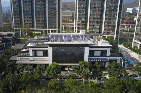 Miyi Family Garden Hotel