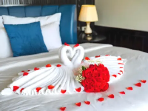 Le Journey Elegance Cruise