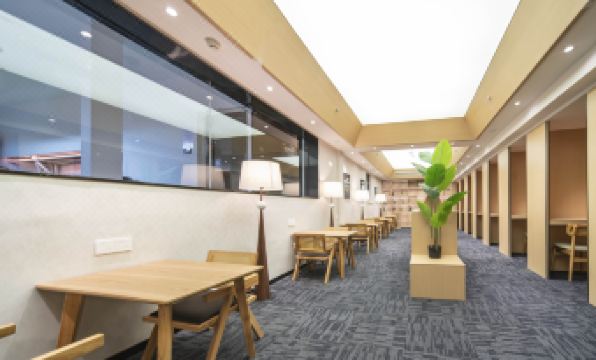 May fourth International Youth