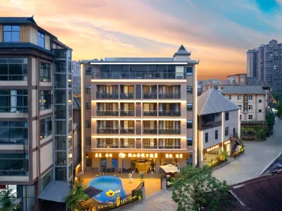 Lanshan She Holiday Hotel (Xishuangbanna Jinghong Menglong Dafosi Manhe Na Scenic Area Branch) Hotels near Manhena Natural Village