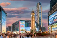 Chongqing Jiefangbei Hongya Cave Houju High-altitude River-view Hotel