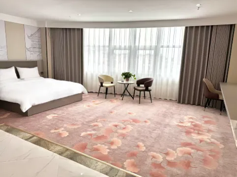 탕인 진타이 비즈니스 호텔