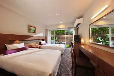Crystal Ryokan Shirahama Akariya Hotels near Shirarahama Beach