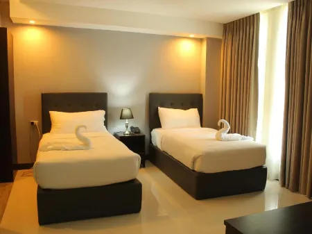 UpperHouse Hotel Formerly Pacifico Boutique by Hiverooms