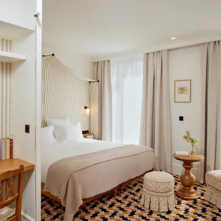 Noucha Hotel
