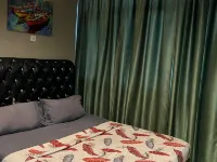 Ghazrin's Garuda Hotel Các khách sạn gần Trạm xe buýt Larkin Sentral