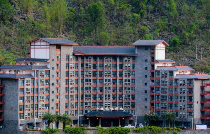 Zhongmai Mijing Hotel (Bama Longevity Village)