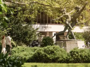 Jumeirah Carlton Tower London