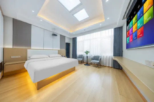 Zhaotong Zhaoyang Eight View Hotel