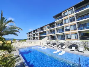 BATON SUITE OKINAWA KOURI Island