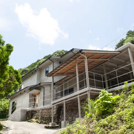 SEN.RETREAT TAKIJIRI